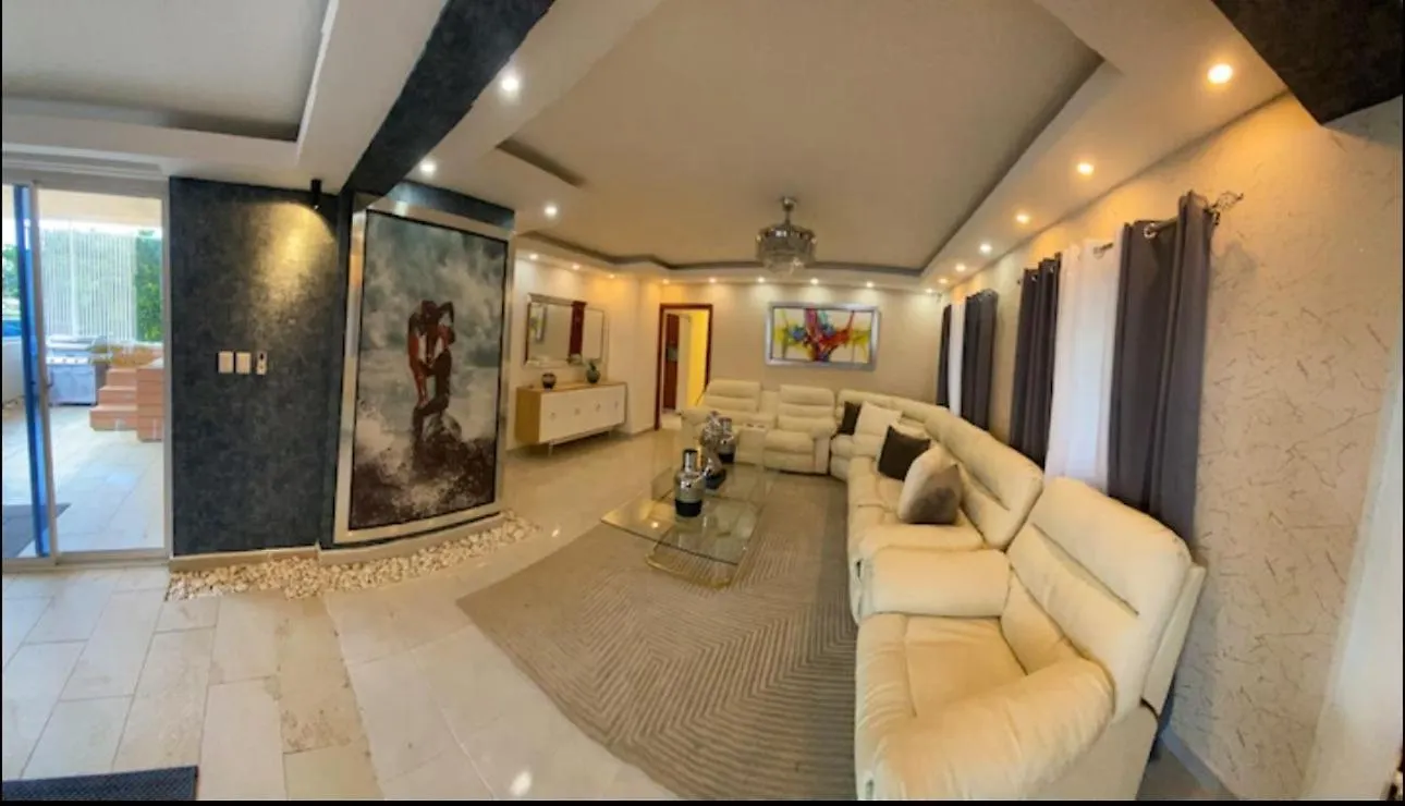 Espectacular Apartamento En Santo Domingo Este شقة